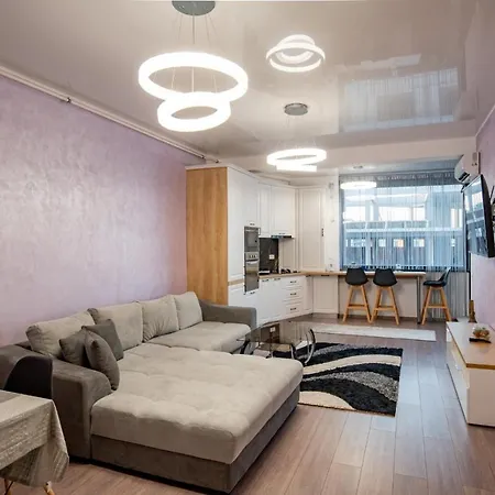 Vip Apartment's ナボダリ