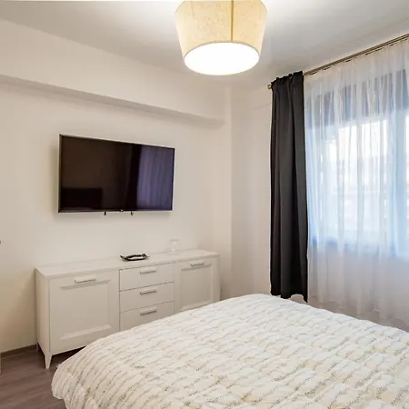 Vip Apartment's ナボダリ